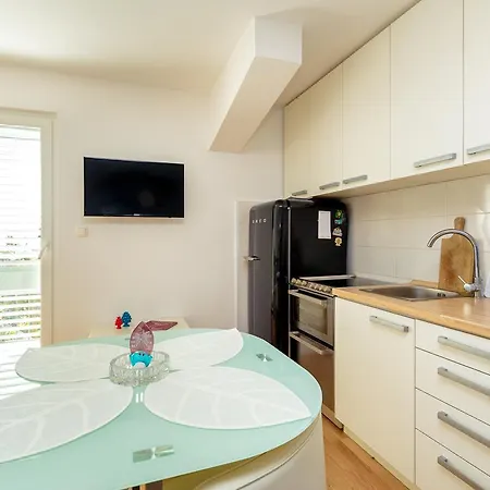 Two Bedroom Sunny Апартаменты Дубровник