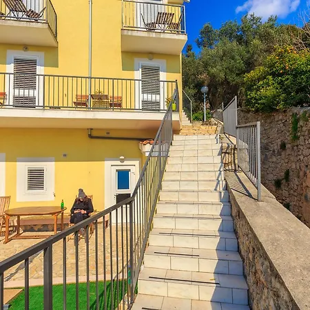 Two Bedroom Sunny Apartment