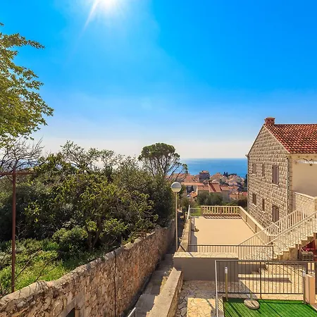 Two Bedroom Sunny Apartment