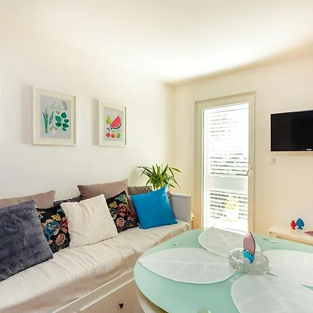 Appartement Two Bedroom Sunny *