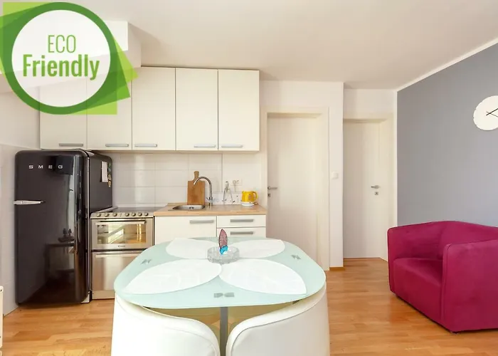 アパート Two Bedroom Sunny ドゥブロブニク