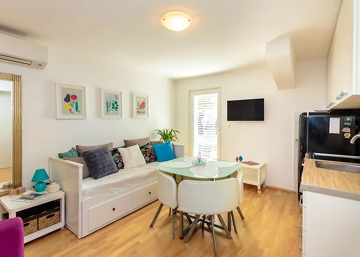 Apartamento Two Bedroom Sunny